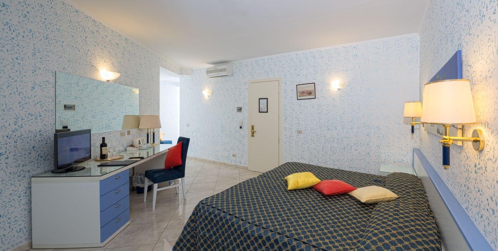 Hotel Weber Ambassador Capri Esterno foto