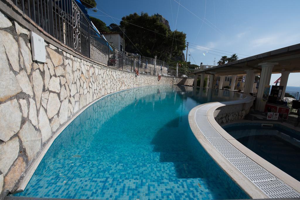 Hotel Weber Ambassador Capri Esterno foto