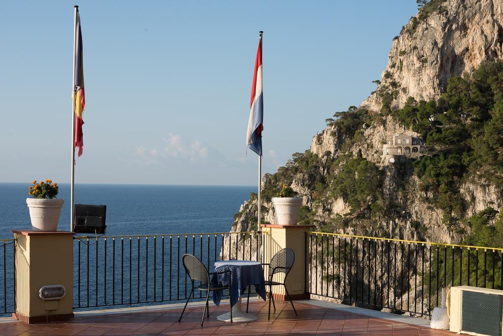 Hotel Weber Ambassador Capri Esterno foto