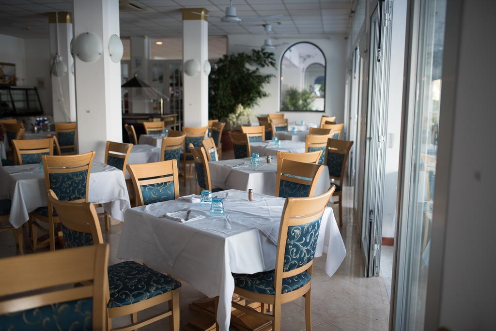 Hotel Weber Ambassador Capri Esterno foto